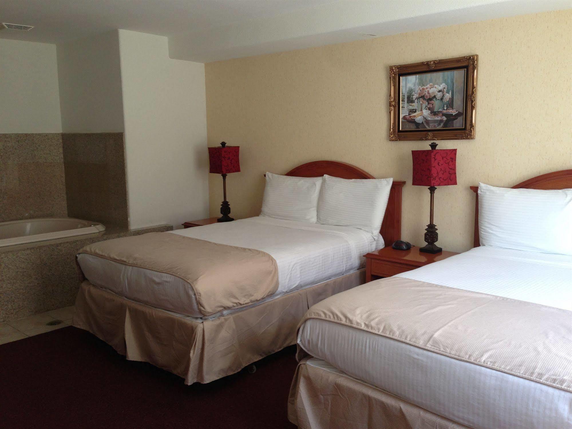 Pacifica Beach Hotel Exterior photo