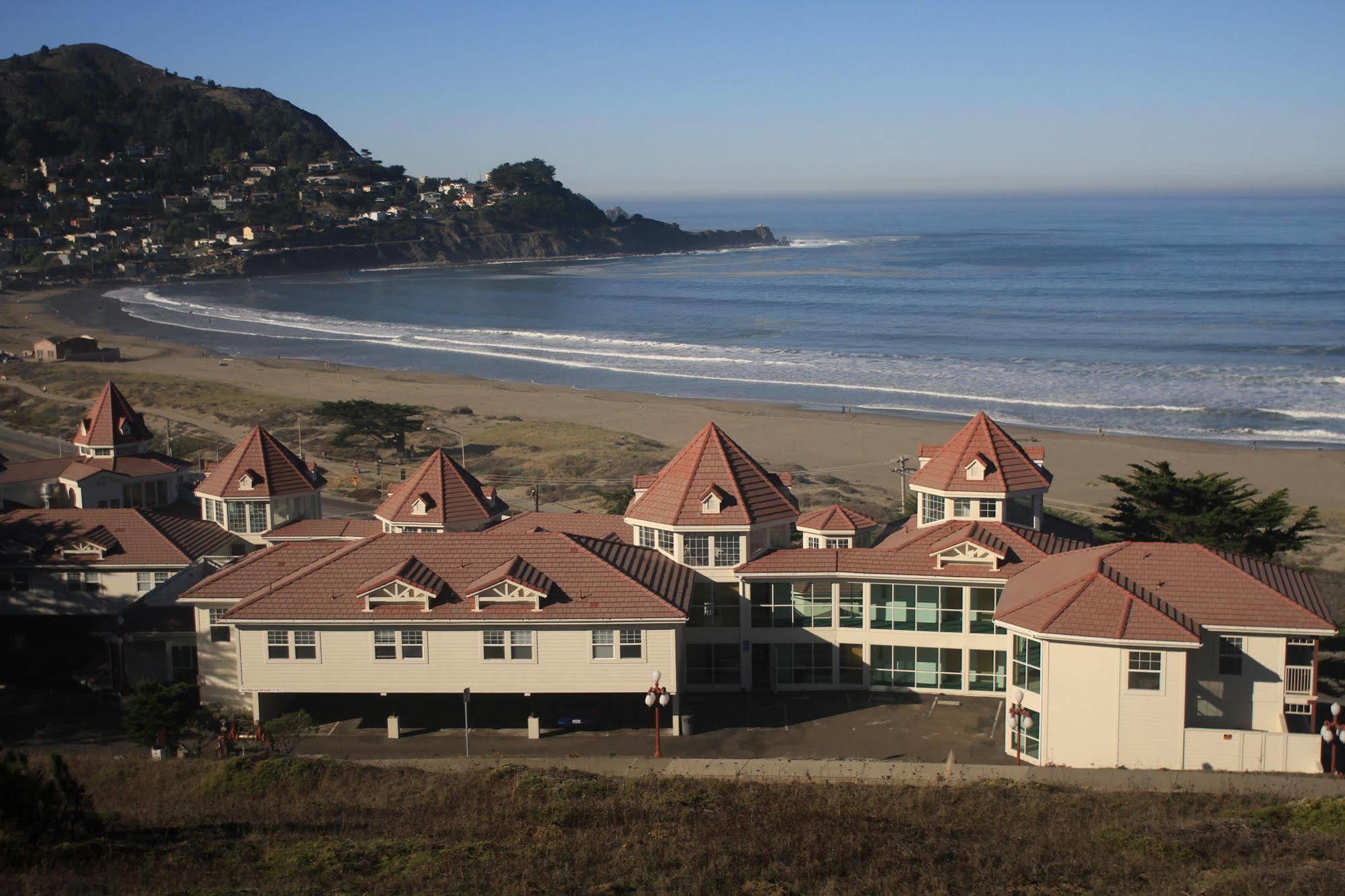 Pacifica Beach Hotel Exterior photo