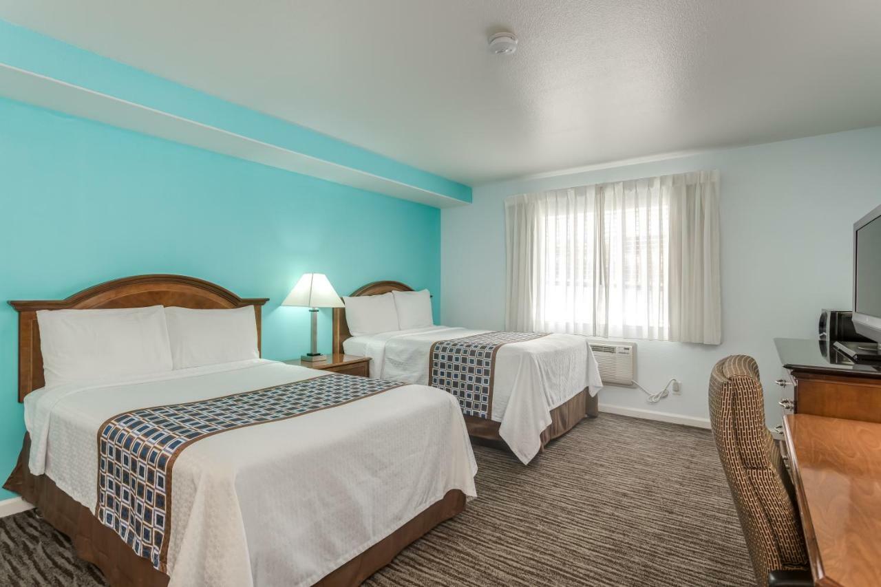 Pacifica Beach Hotel Exterior photo